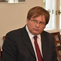 Fabiny Tamás: Egyre nagyobb az igény az anyaotthonokra 