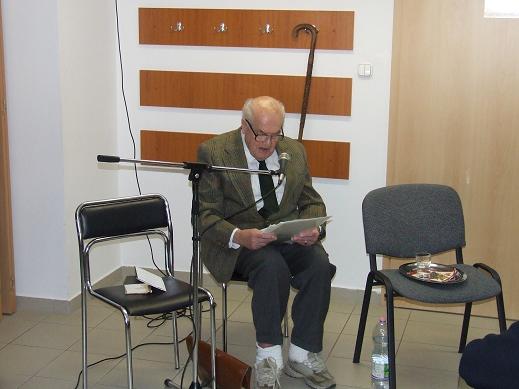 Davidhazy Istvan, az eloado.JPG