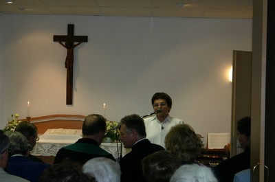 Magyarné Derszib Eti festőművész köszöntője - small