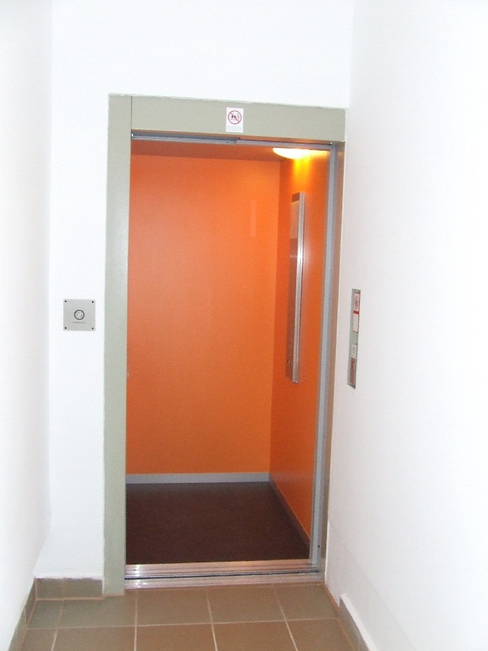 Az új lift.jpg